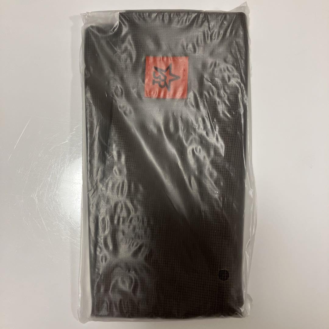 【新品】B'z/会員継続記念品、他？/まとめ売り② Amazon.co.jp: B'z ファンクラブ 継続記念品 まとめセット